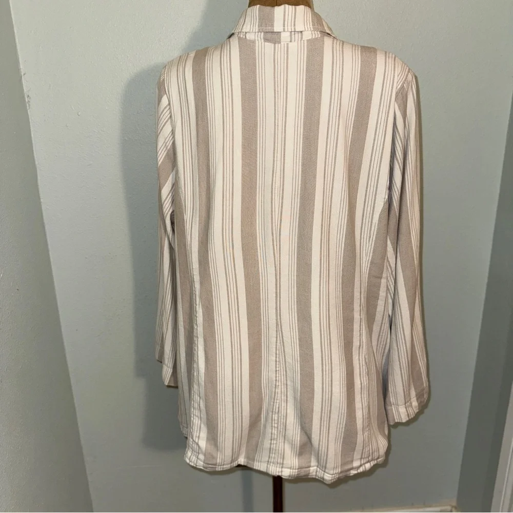 Torrid Size 3 3X Blazer, Beige White Striped, Soft Linen Blend Long Sleeve Lined